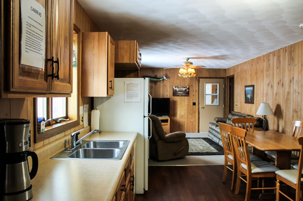 Nitschke'S Northern Resort Мінокуа Екстер'єр фото